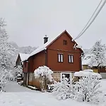 Mala Kuca *