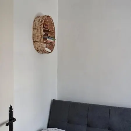 Mala Kuca Nyaraló *