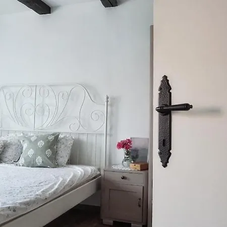 Mala Kuca Feriehus Vele Drage