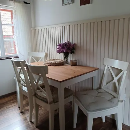 Mala Kuca Nyaraló Vele Drage