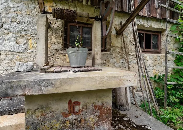 Mala Kuca Hébergement de vacances